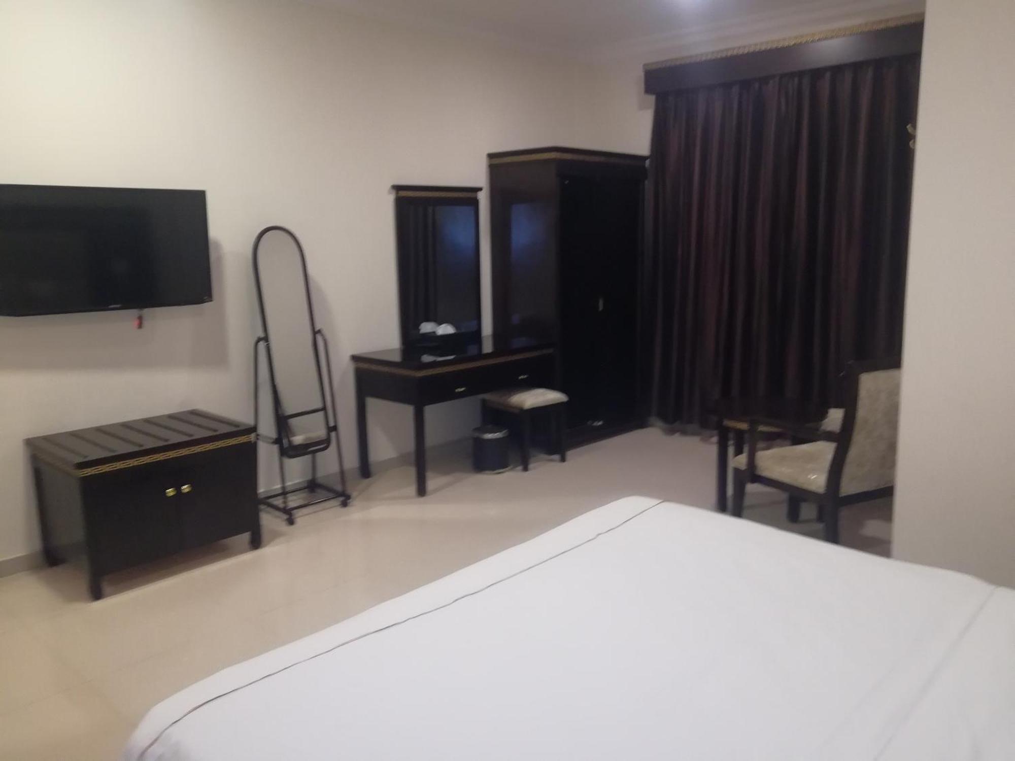 Al Masem Luxury Hotel Suites 3 Al Ahsa Ель-Хуфуф Екстер'єр фото